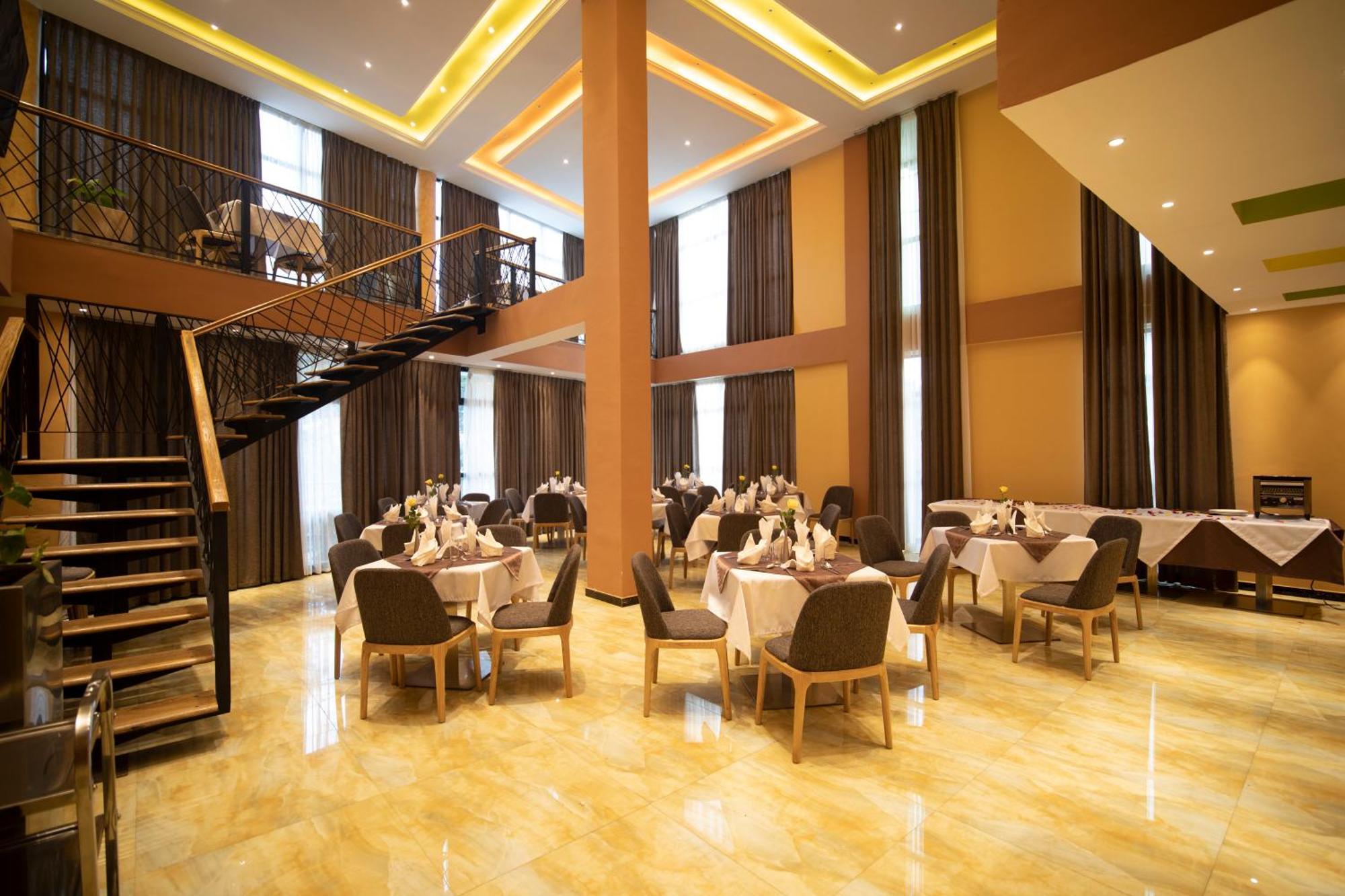 Vamos Addis Hotel Zewnętrze zdjęcie