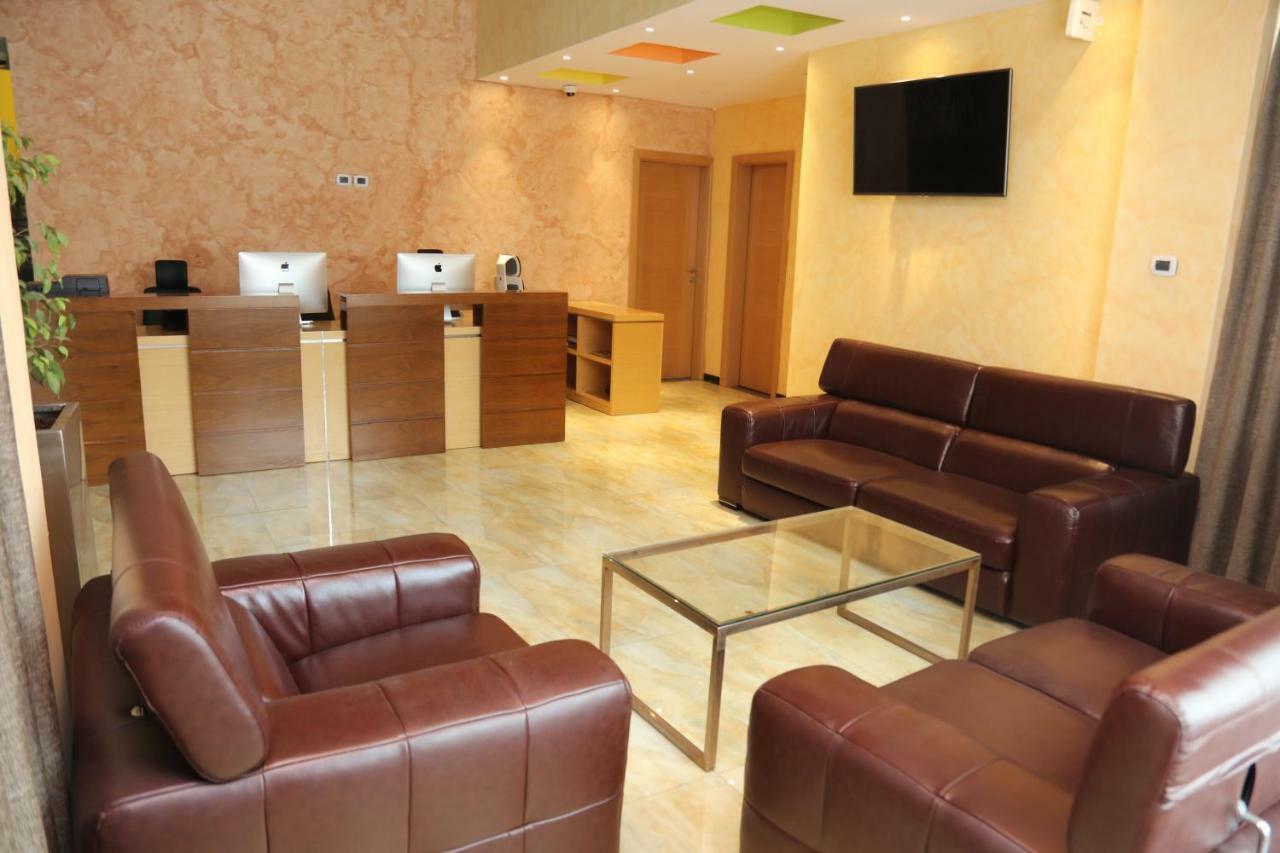 Vamos Addis Hotel Zewnętrze zdjęcie
